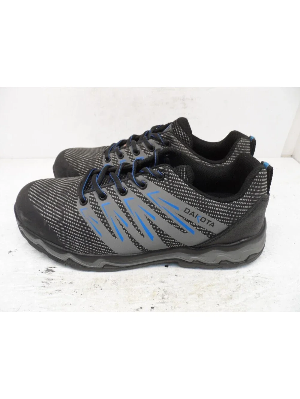 Dakota pair low all